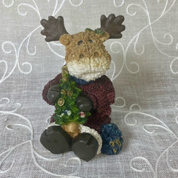 Santa Moose Christmas Painted Resin Holiday Figurine (2000) Adorable! - Picture 7 of 7